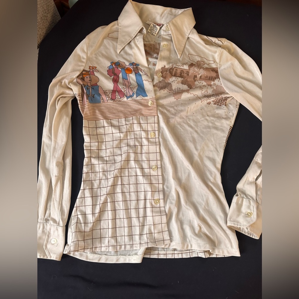VEUC Vintage butterfly collar, long sleeve, button-down with theme all over